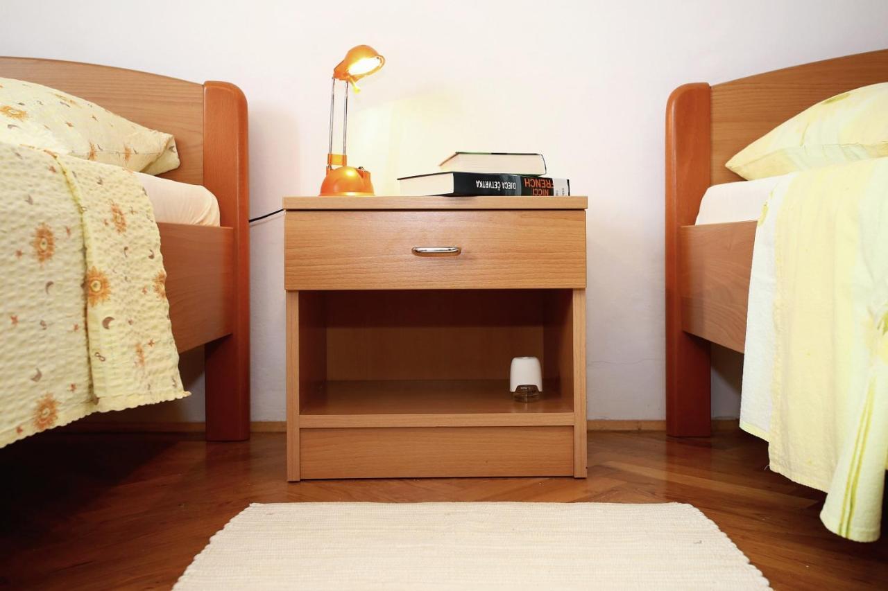 Apartments Vila Ana Селине Экстерьер фото