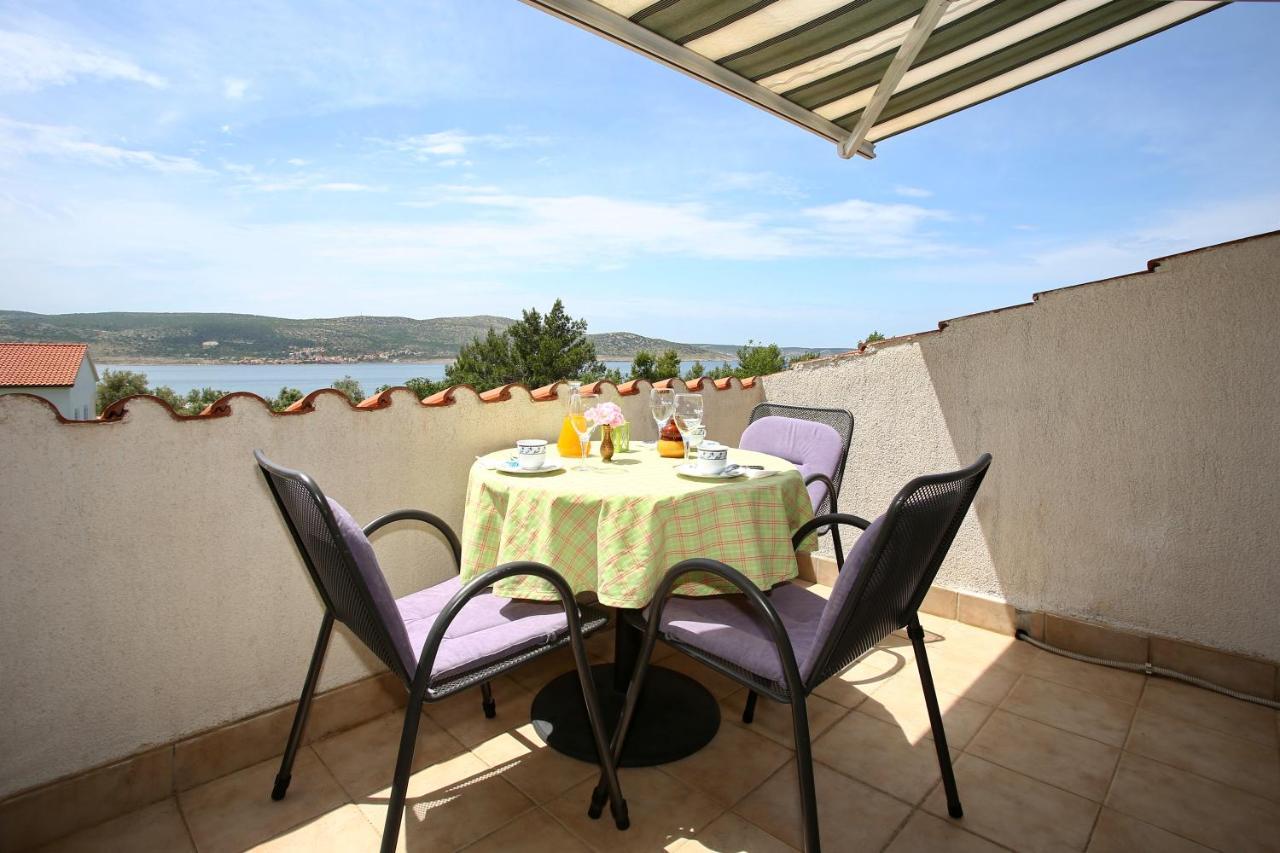 Apartments Vila Ana Селине Экстерьер фото