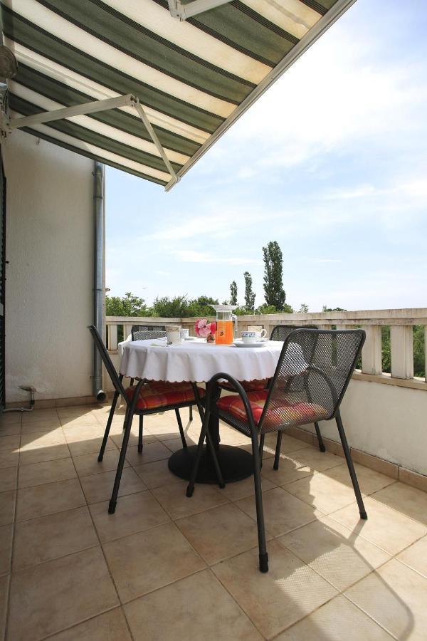 Apartments Vila Ana Селине Экстерьер фото