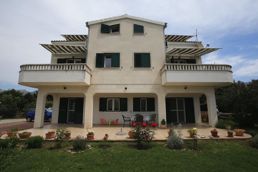 Apartments Vila Ana Селине Экстерьер фото